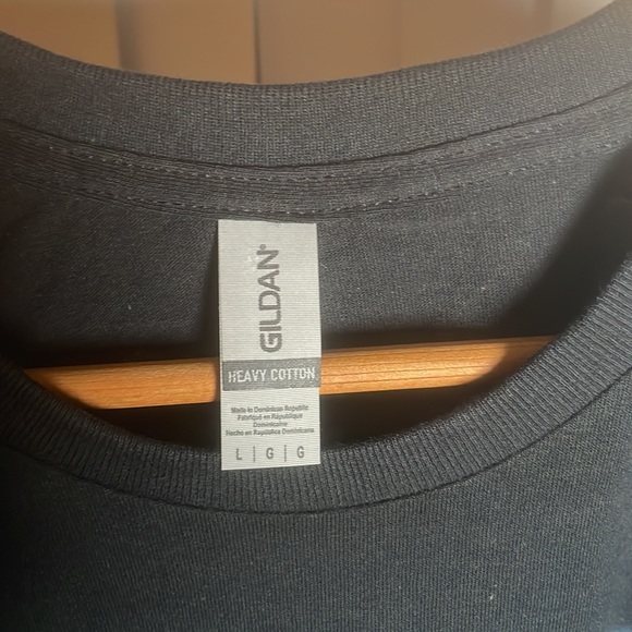 GILDAN printed shirt size Large - Picture 4 of 4